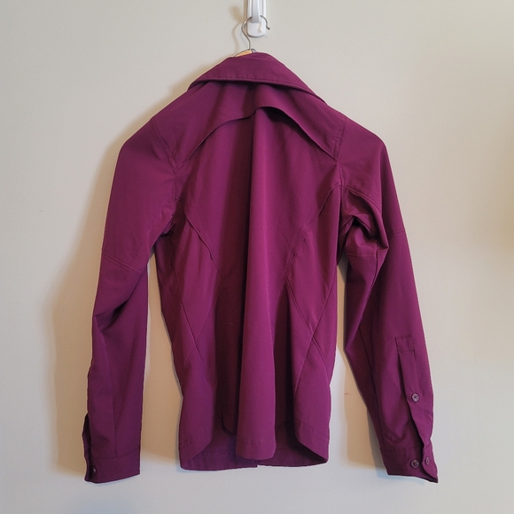 Hiking button up shirt - Picture 3 of 4